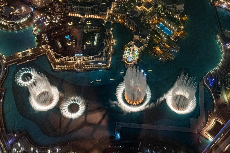 Потом в дубае 2024. Столица развлечений. Мировая столица развлечений. Фейерверки Дубай Riverland. Салют в Дубае вид с колеса.