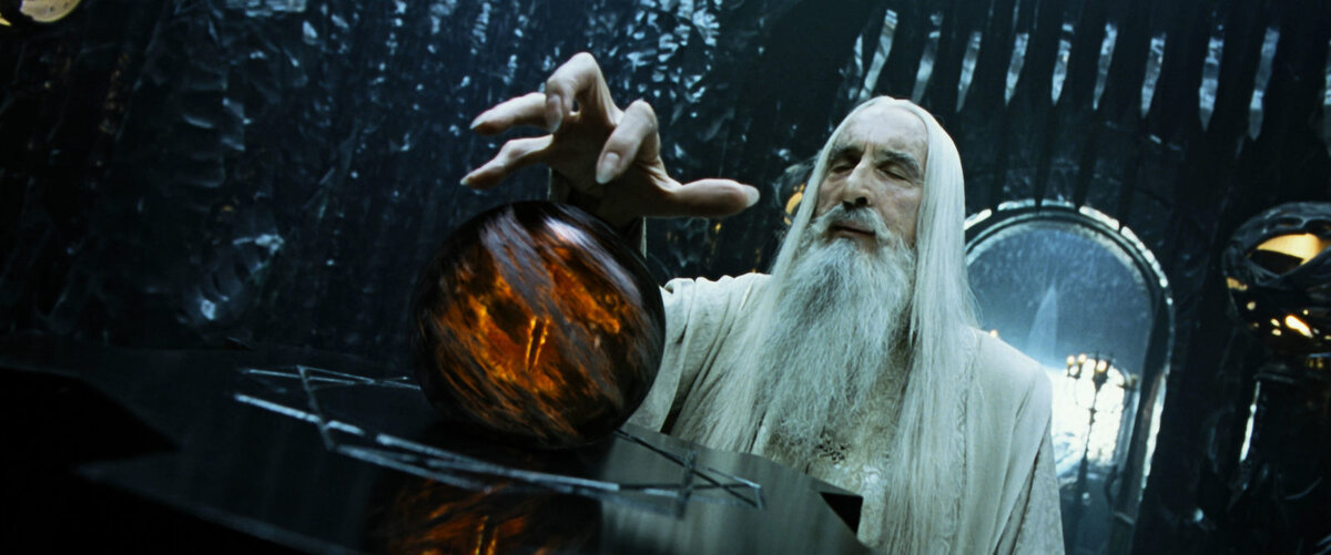 Кристофер Ли в роли Сарумана Белого (кадр из фильма"Властелин колец: Братство кольца")
