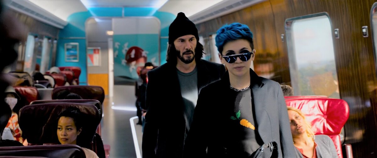 В Матрице есть другие страны, культурное многообразие, которое реальный мир утратил.
Кадр из к/ф «Матрица: Воскрешение». 