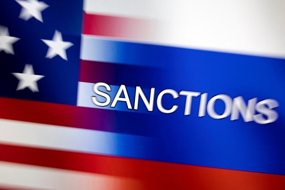     Вице-премьер Черногории Абазович сообщил о принятии пакета санкций против России  REUTERS
