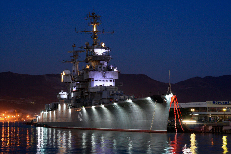 Крейсер "Михаил Кутузов"