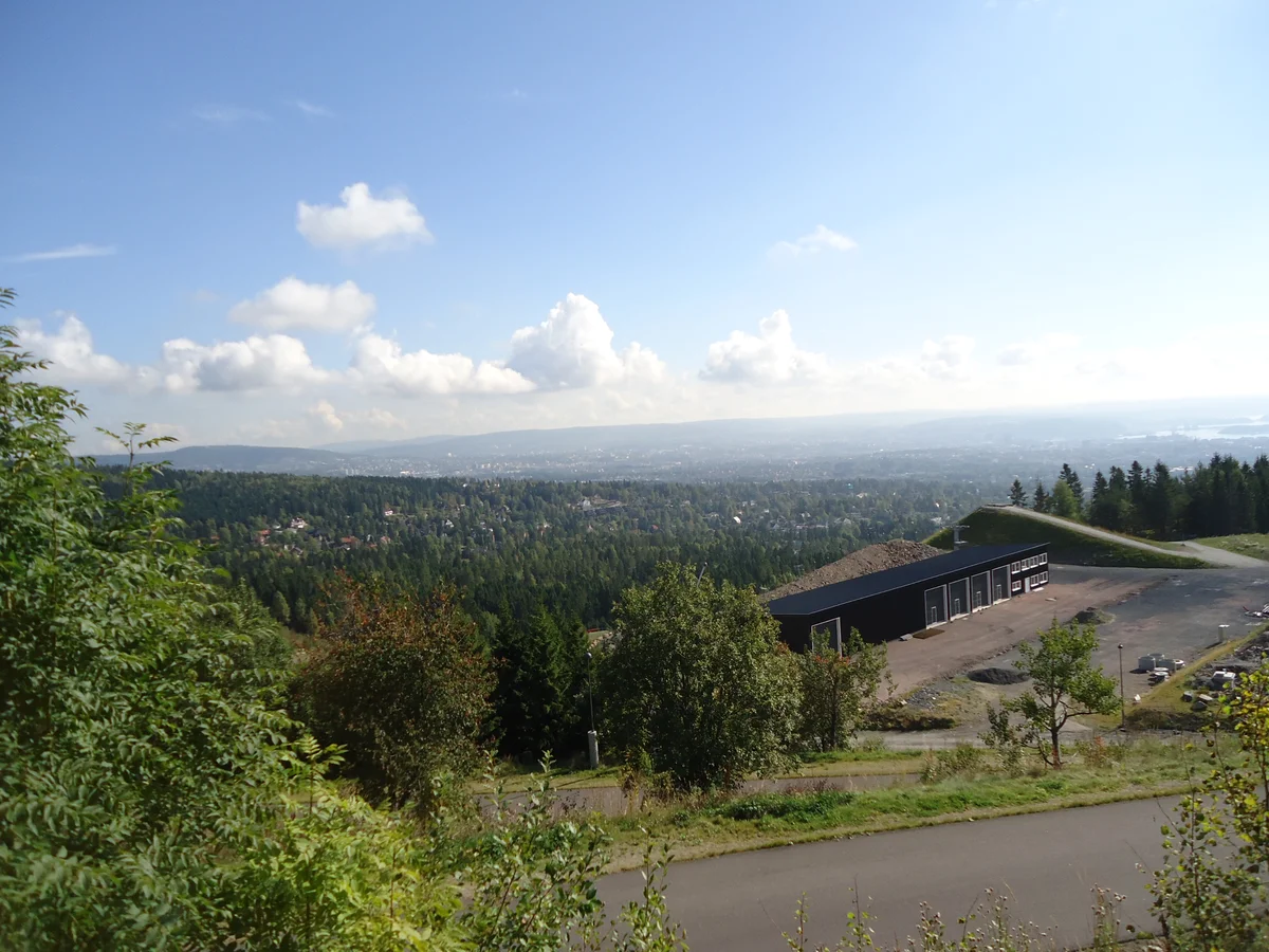 Трамплин Хольменколлен.