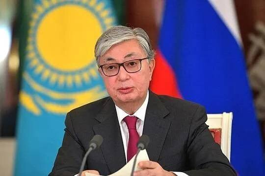    По данным экзитполов Токаев выиграл досрочные выборы президента Казахстана: он назвал свою победу исторической