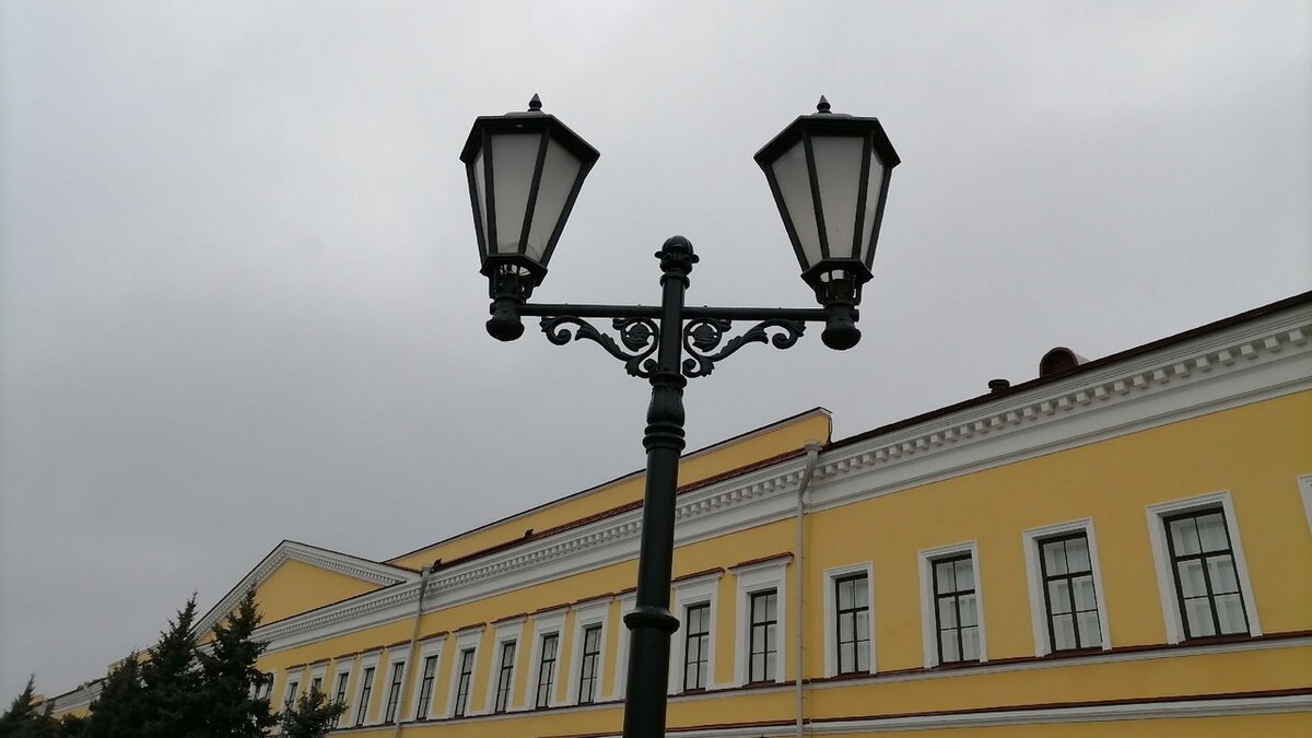    В 3 населённых пунктах Горшеченского района 27 сентября отключат свет