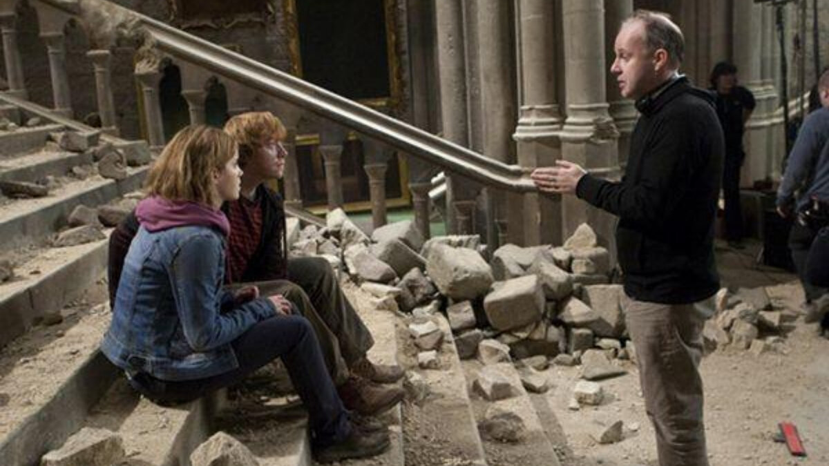 Поиск крестражей и битва за Хогвартс никак не помещались в один сценарий. 