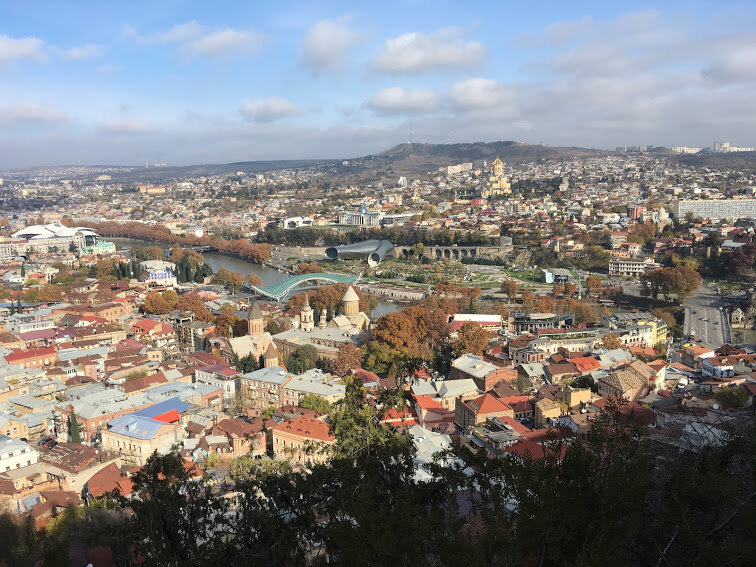 Вид на осенний Тбилиси