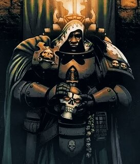 Один из командиров космодесанта натирает трофейный череп