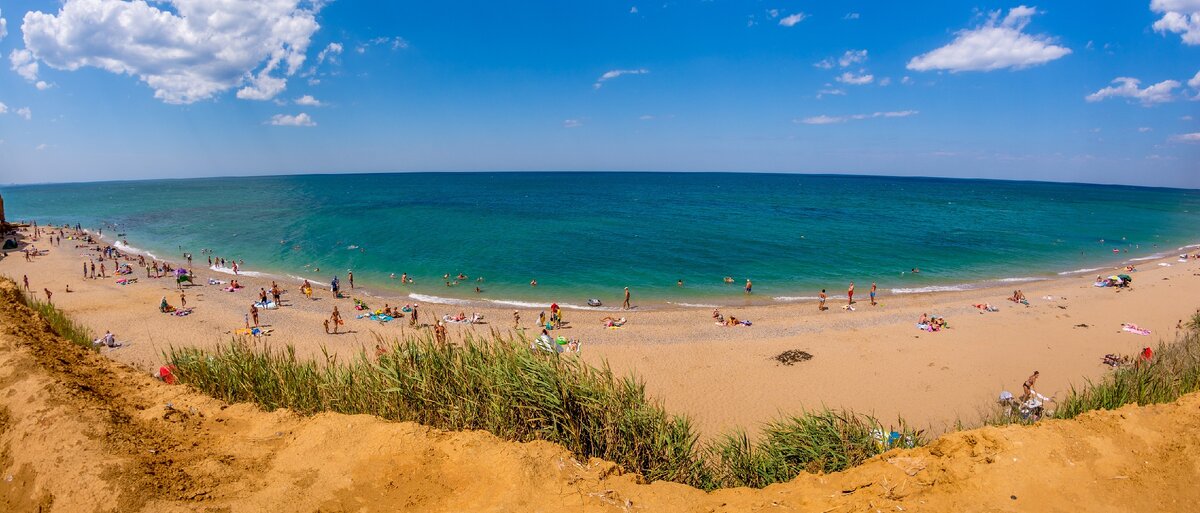 Пляж в поселке Кача 