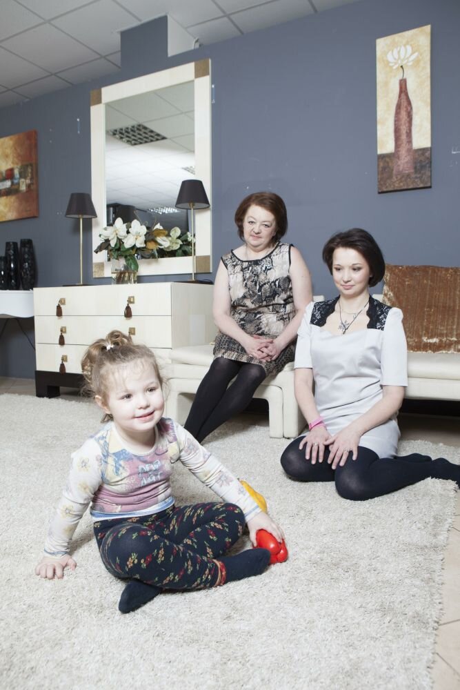 Модели не понравилось, как 36-летняя Королева общается с ее молодым человеком