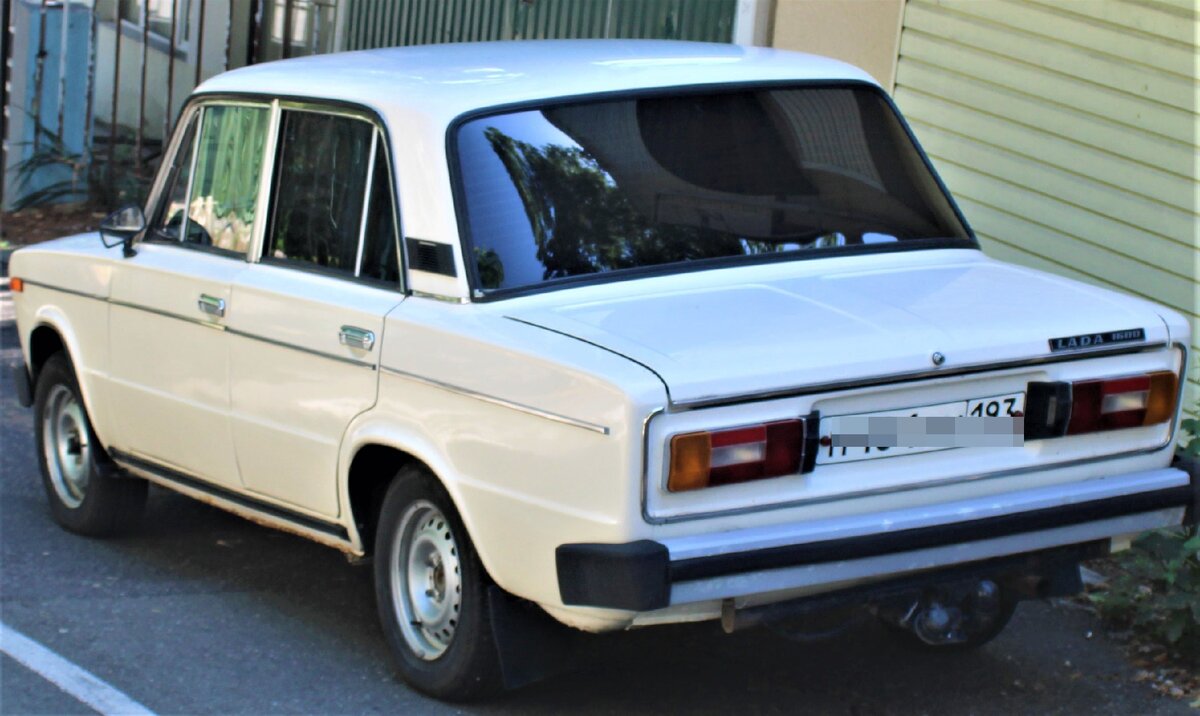 ЛАДА-1600 ВАЗ-2106 возможно экспортный вариант