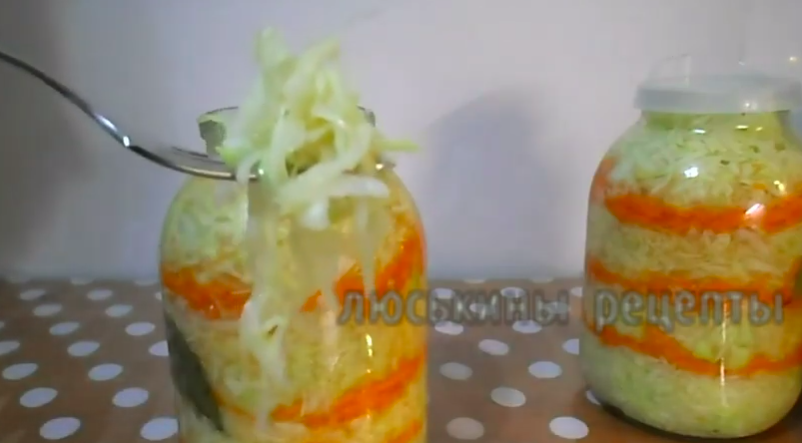 Хрустящая Квашеная КАПУСТА в СОБСТВЕННОМ СОКУ на зиму - самый простой рецепт в банке