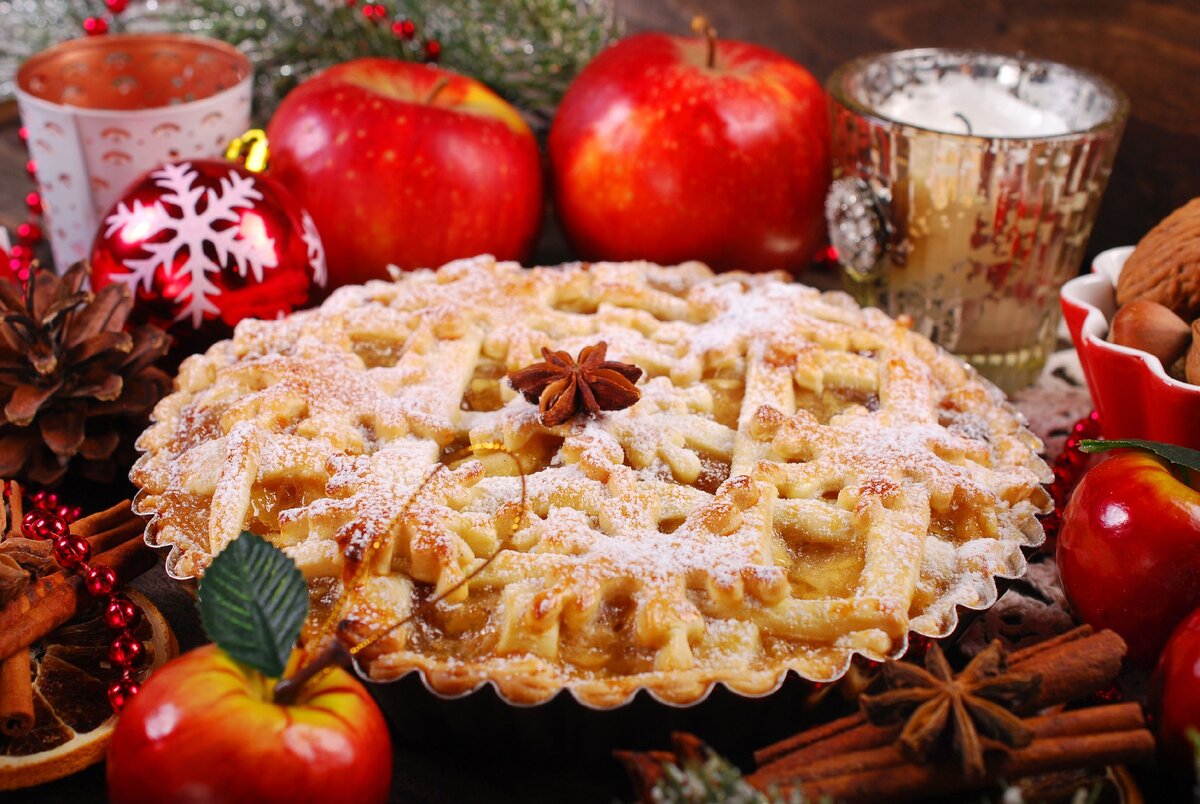 Christmas Apple pie Decor