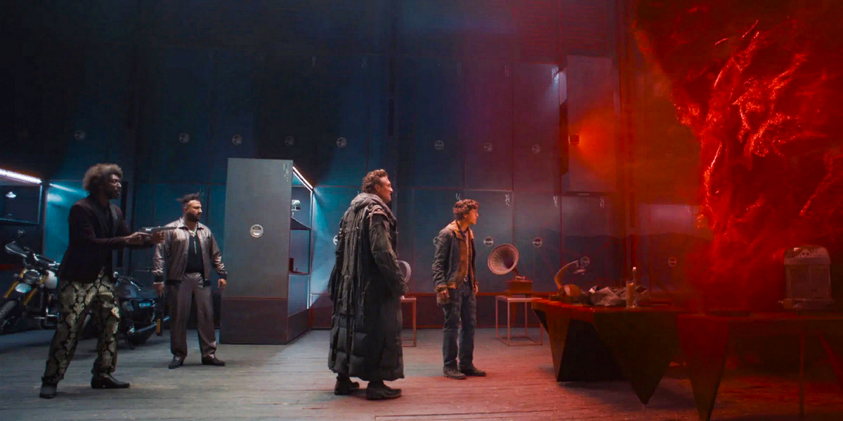 кадр из сериала.