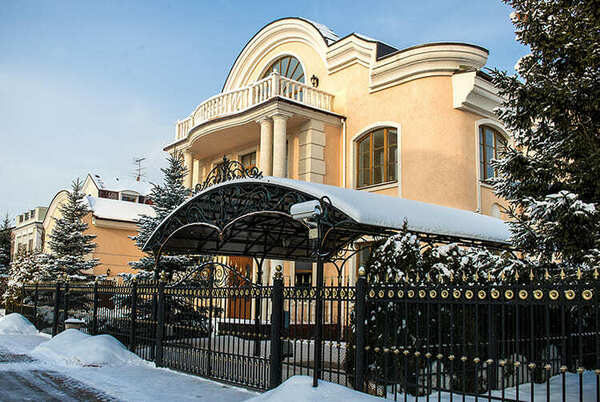 15 самых красивых домов российских звезд шоу-бизнеса.