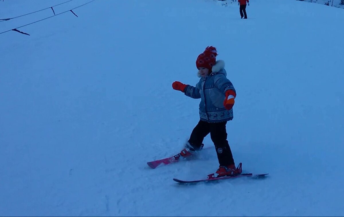 Бэби склон, Абзаково