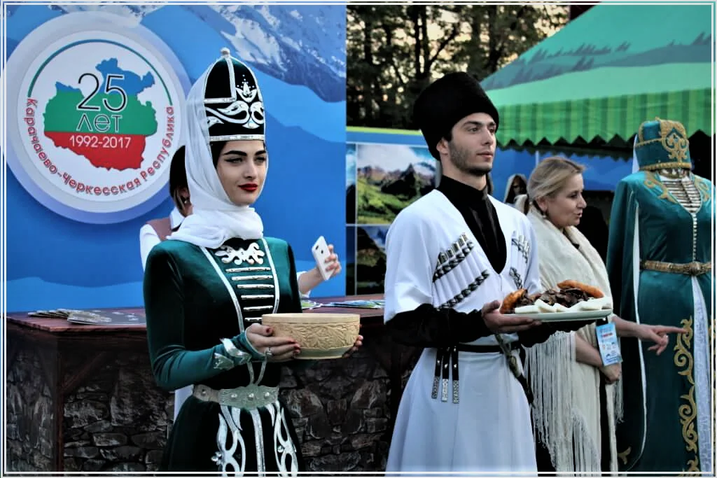 Карачаево черкесский народ