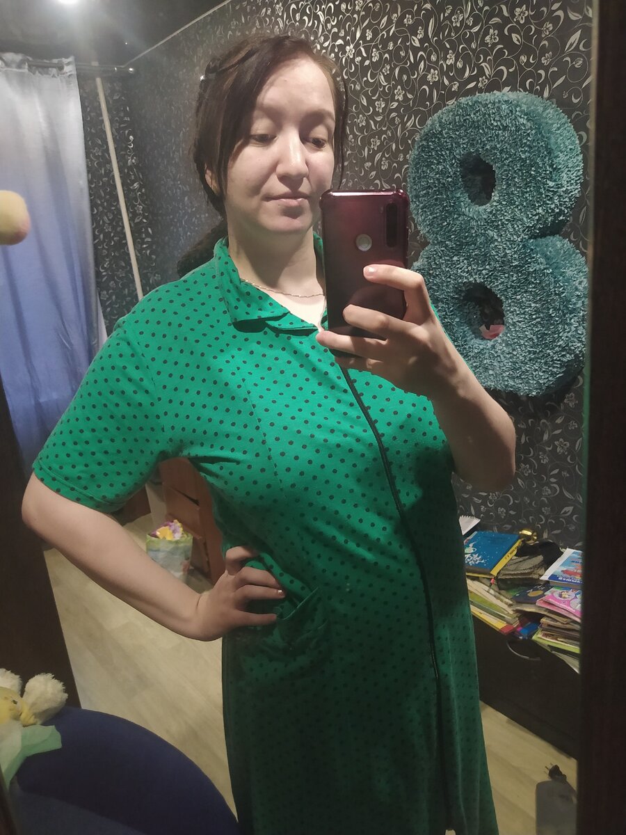 Это я сейчас, в зачетном халате. Как вес порой прибавляет годы, правда же? 