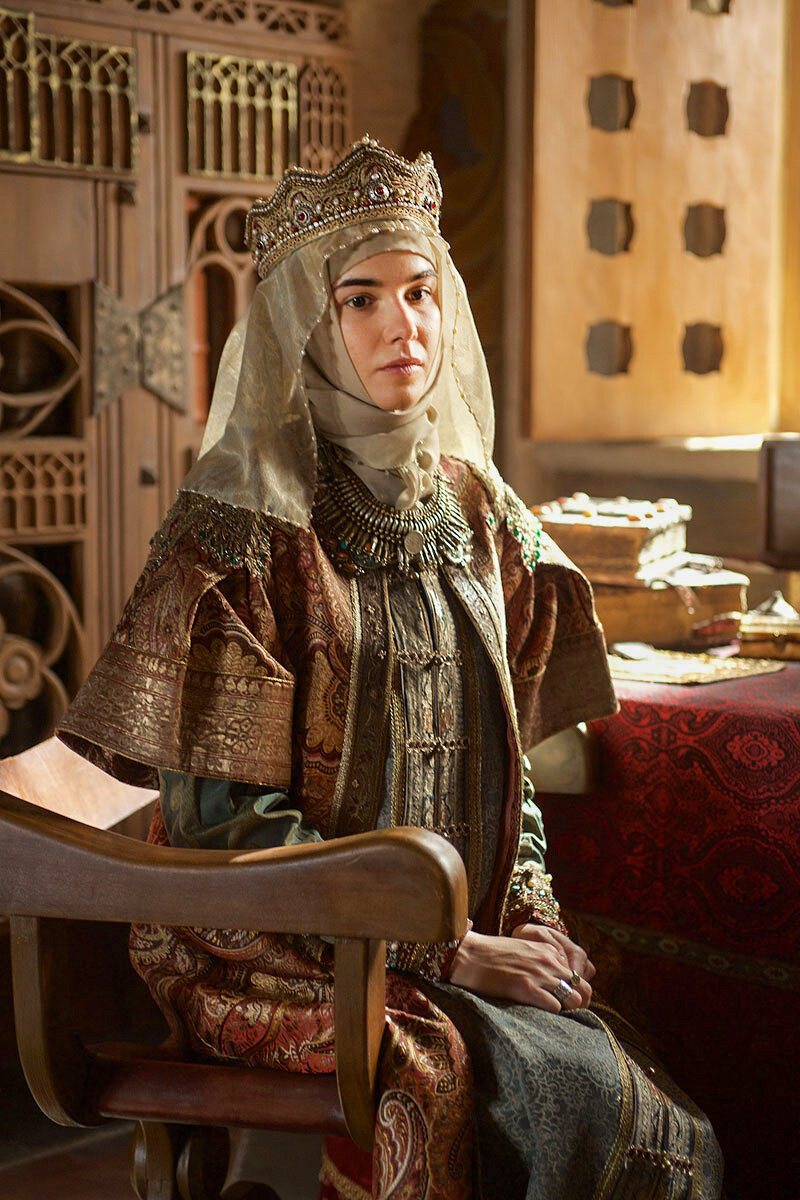 Фильм "София". Адрес изображения:https://www.google.com/search?q=софия+фильм&client=ms-android-xiaomi&prmd=vin&sxsrf=ALeKk03blWVCZNVJwrKw4JgxPH36l4o4ww:1617347749812&source=lnms&tbm=isch&sa=X&ved=2ahUKEwjB5Ovwgd_vAhXpkIsKHbcJC9QQ_AUoAnoECBoQAg&biw=360&bih=591&dpr=2#imgrc=-Tp7ujTlrLsb3M