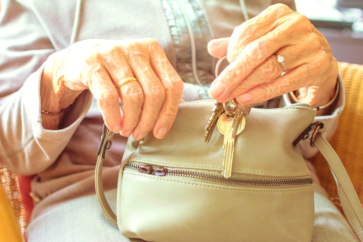 В этой ситуации трудно сказать, кто прав, а кто виноват