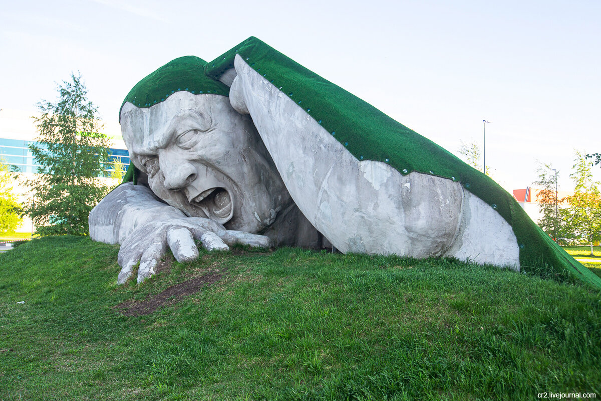 Скульптура "Прорыв". Нижний Новгород. Фото автора статьи 