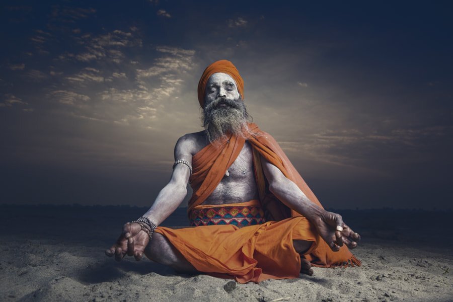 Почувствуйте себя йогом: сделайте 3 глубоких вдоха, примите удобную позу и приготовьтесь выбрать индийский символ, который даст вам ценные рекомендации.