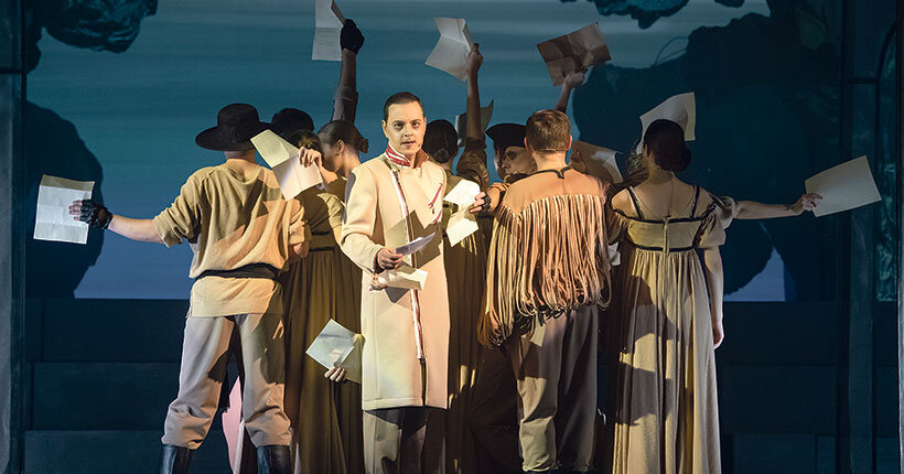 Новосибирский музыкальный театр пополнил афишу легендарным названием, пережившим за полтора века десятки кино- и театральных постановок. Фото Дарьи ЖБАНОВОЙ