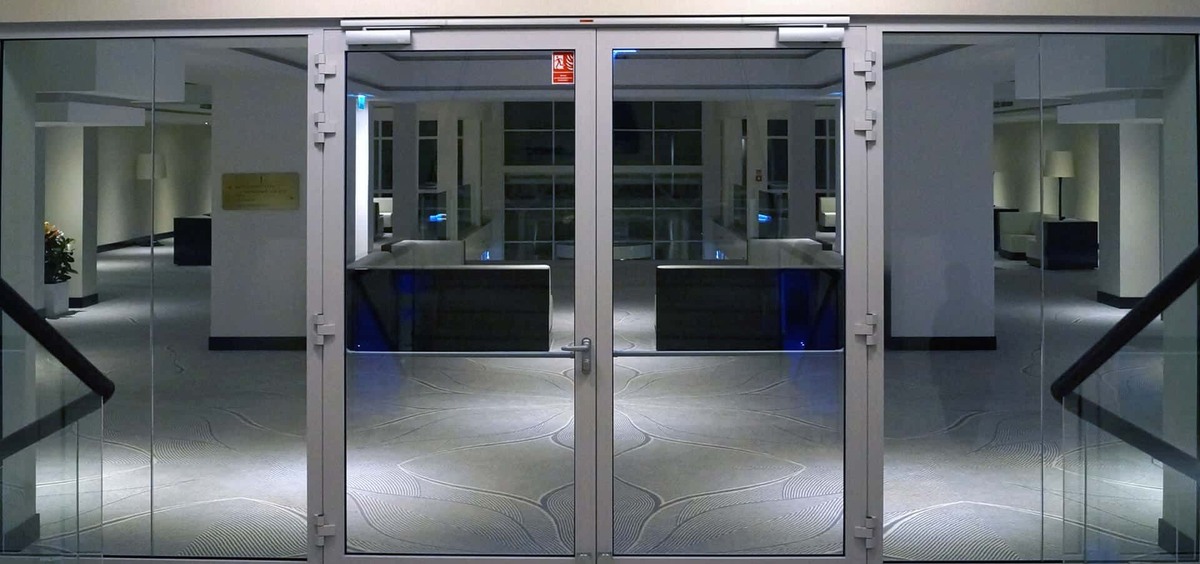 Алюминиевая входная дверь от производителя