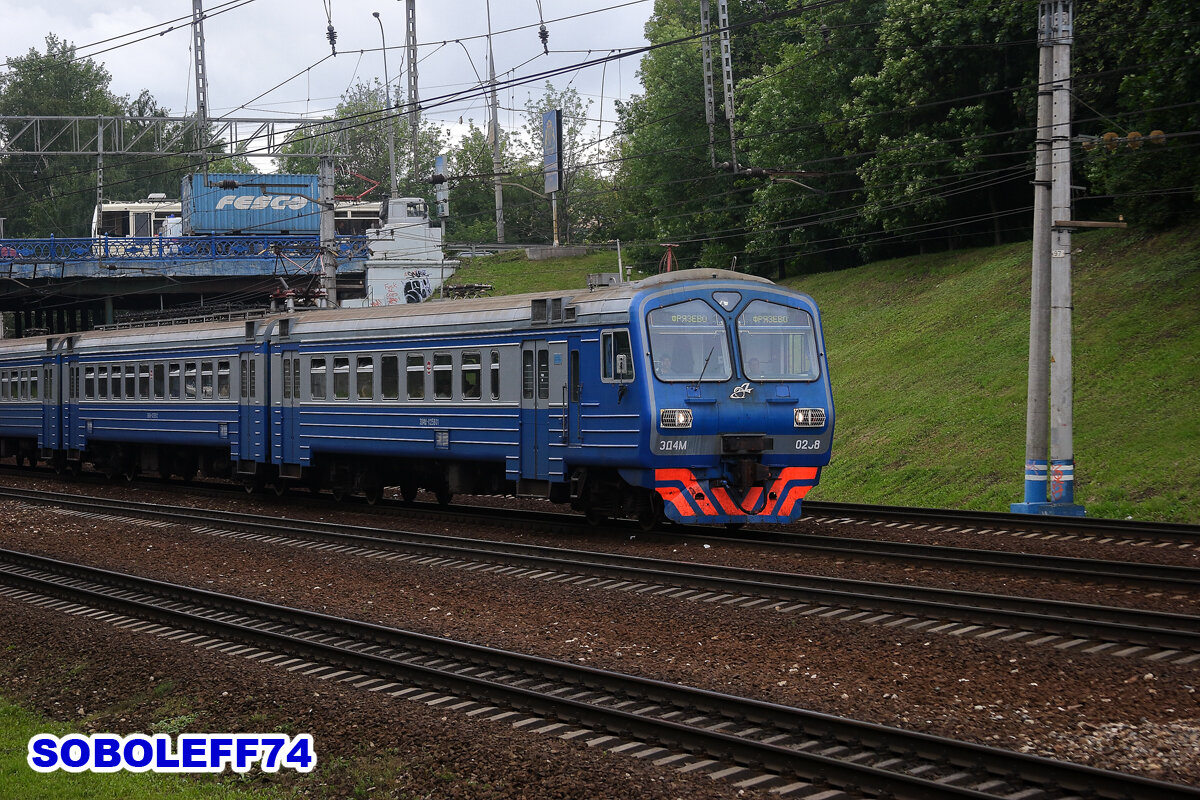 Электропоезд ЭД4М-0258. Перегон Москва-3 - Лосиноостровская Московской железной дороги. Август 2009 года