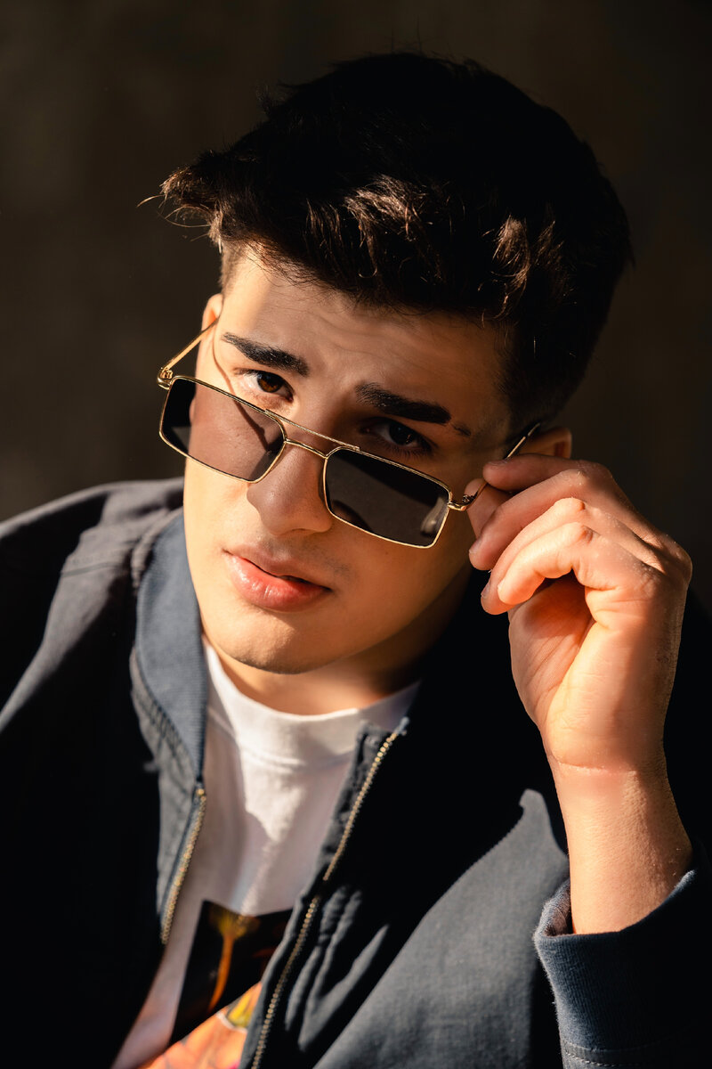 Актер Дэни Яровский 