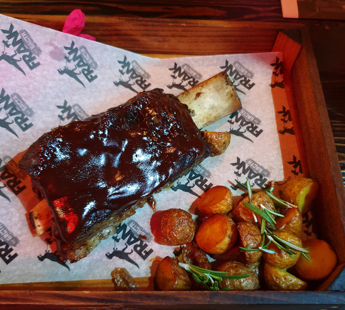 ребрышки свиные баста