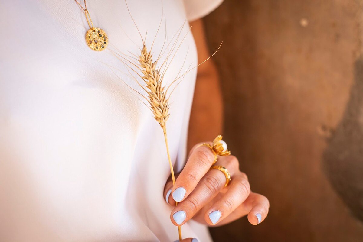 Фото Елена Игнатьева для Zhelezo Jewelry”