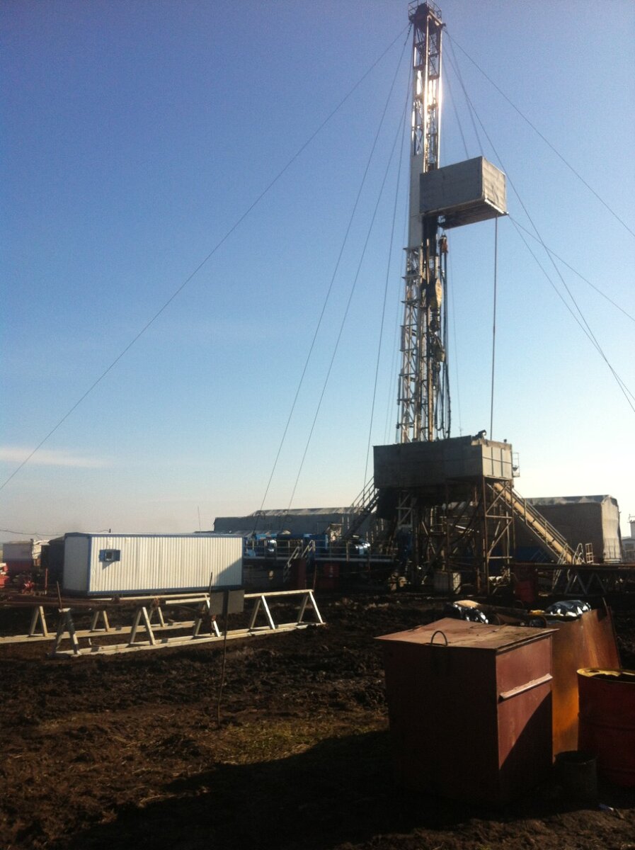 Буровая вышка. Кстати, российского производства.