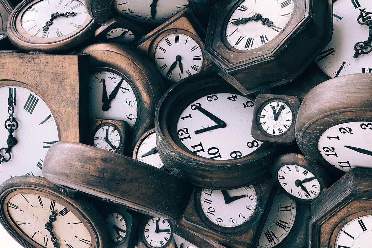 Время ускорилось. Время идет. Почему с возрастом время идет быстрее. Время быстро летит. Почему часы идут быстрее.