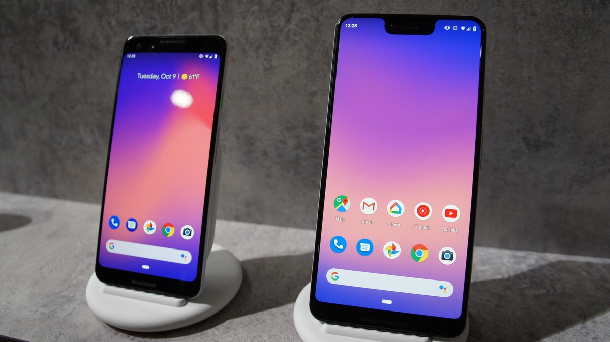 Философия Pixel Телефоны Google Pixel сменили серию Nexus и, по мнению многих, — очень зря. Мол, было дёшево и круто, а стало — дорого и круто. На самом деле всё несколько сложнее. Устройства Nexus в первую очередь были эталонными для разработчиков ПО. Покупаешь смартфон с современным железом и доступом к новейшей ОС за сравнительно небольшую сумму — портируй себе программы на новые API, тестируй свежие технологии.

Семейство Pixel же — попытка Google показать всему миру, какими она видит идеальные пользовательские устройства. И если рассматривать «пиксели» с такой позиции, всё становится на свои места. И цена, сравнимая с айфонами, и не особо инновационная начинка, пускай и с серьёзными доработками. Пример тому — стандартная для 2018 года платформа и собственный сигнальный процессор для работы с камерой.