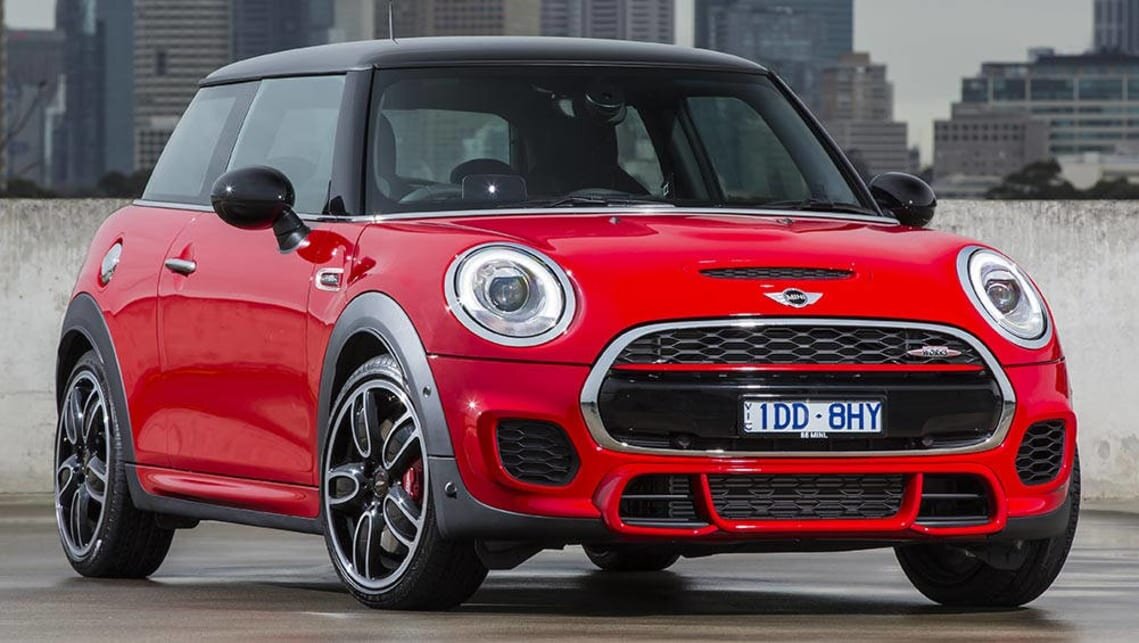 MINI Hatch Cooper. Источник иллюстрации - Яндекс.Картинки