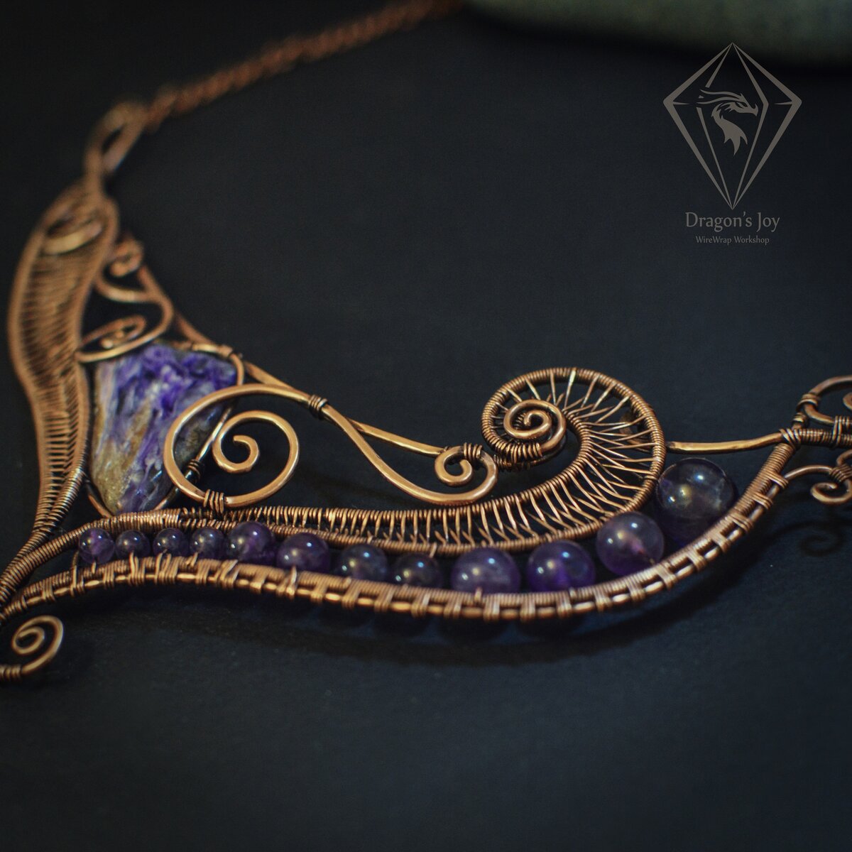Колье "Лепесток волшебства" с чароитом и аметистами. Сделано в мастерской "Драконье счастье" https://vk.com/dragons_joy  