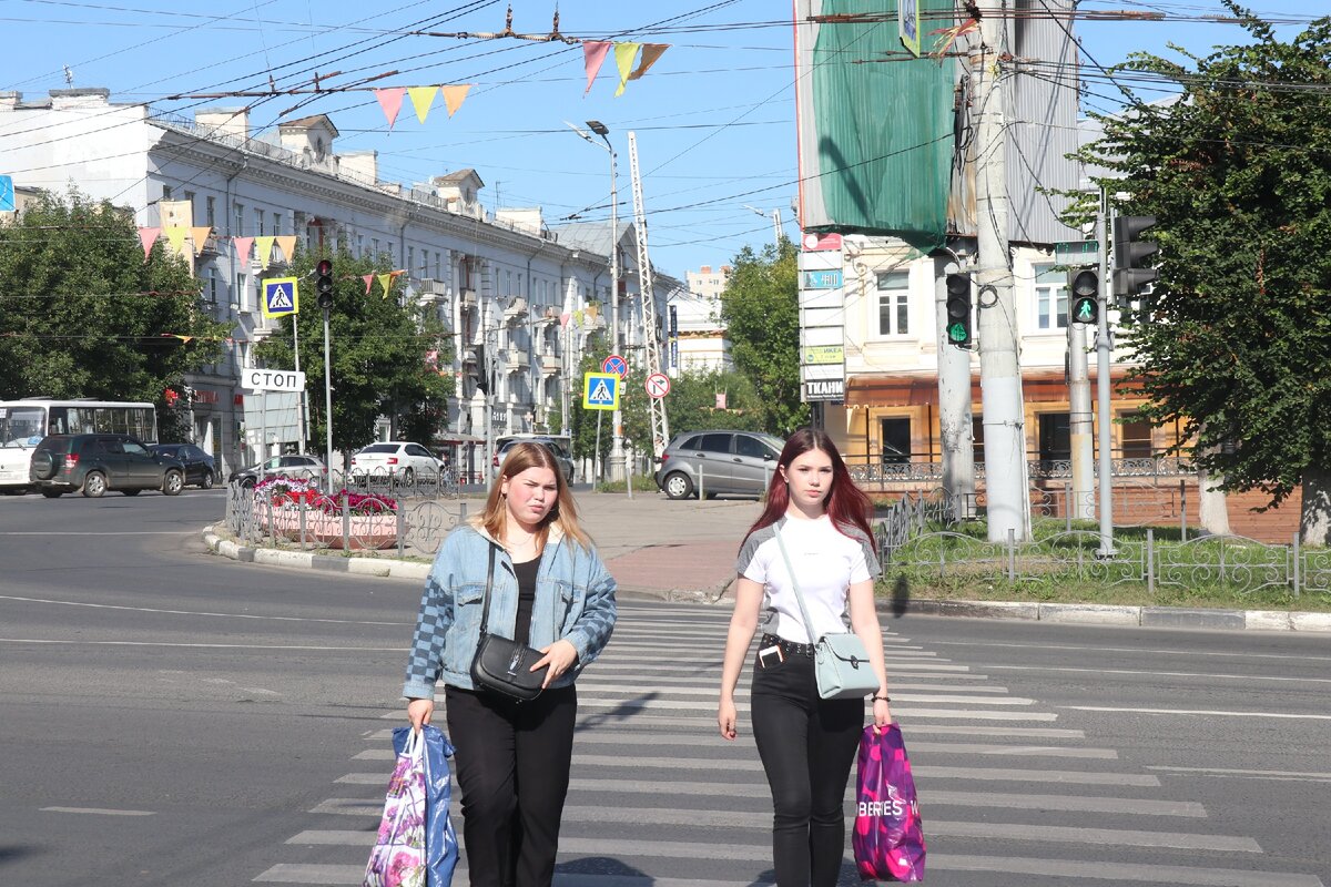 Пара придурков умыкнула дуру-невесту для ебанутого секса