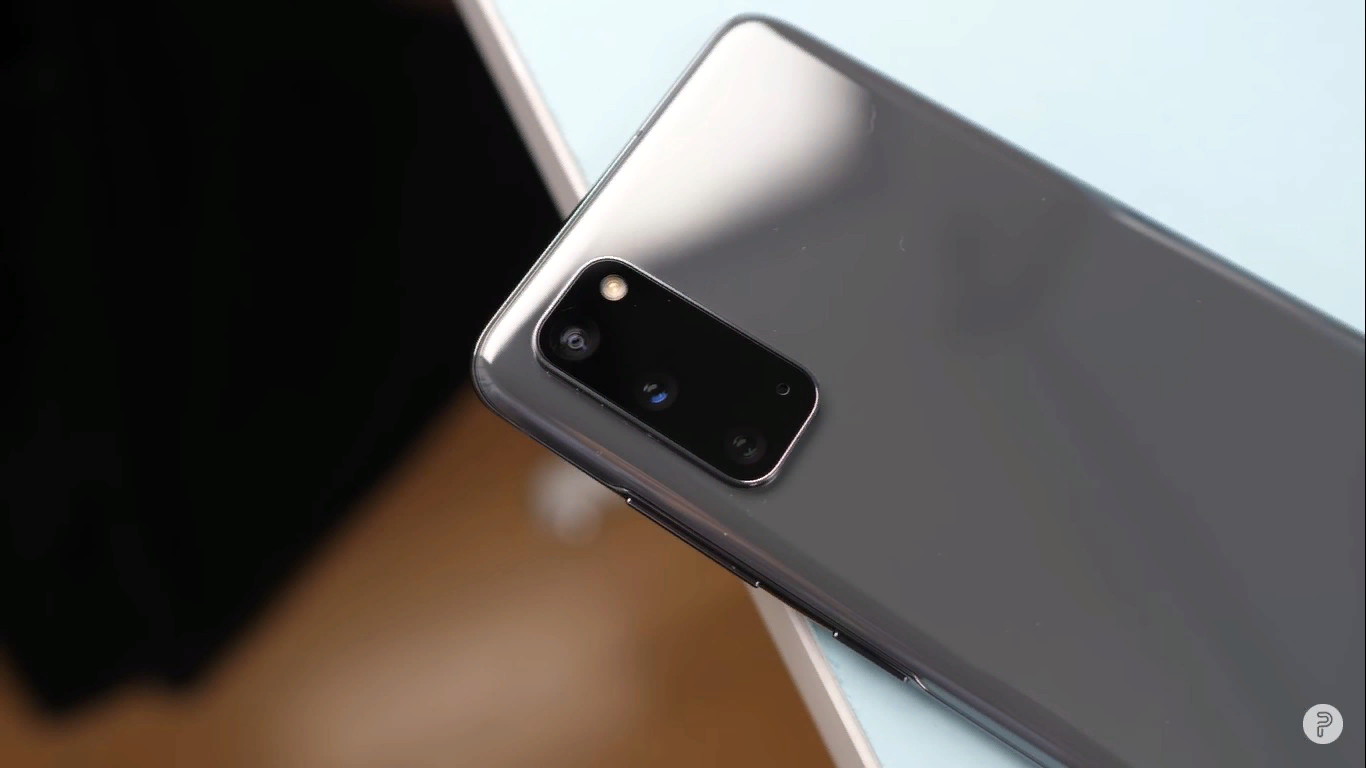 Пушка от Samsung выбивает всех конкурентов из игры: 2.73ГГц чип, 4500мАч, 6/128ГБ и влагозащита за копейки3
