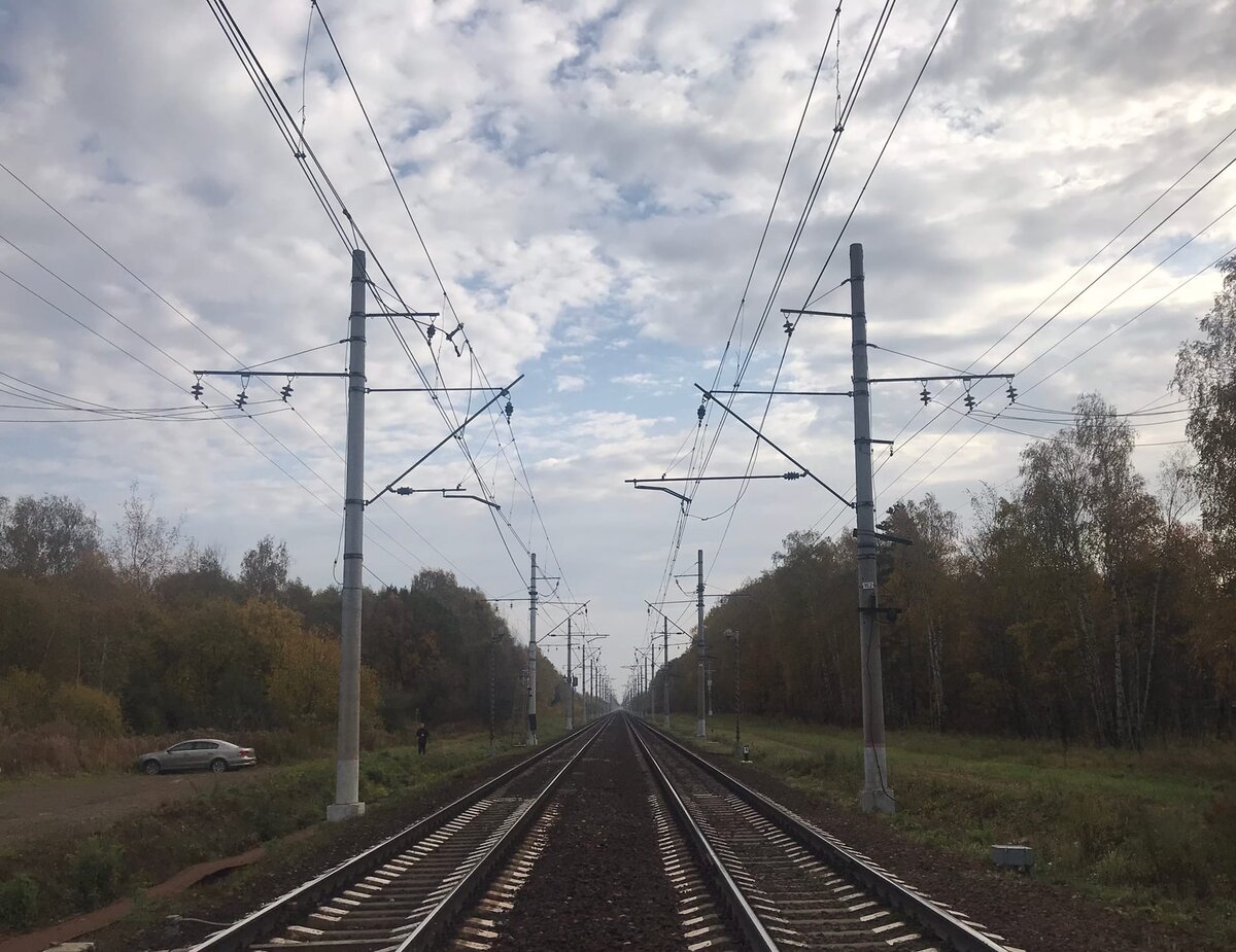 Утро - самое время взглянуть вдаль, в сторону Орехово-Зуево, Петушков и Владимира. Теплая погода словно шечет: постой да поснимай тут еще немного...