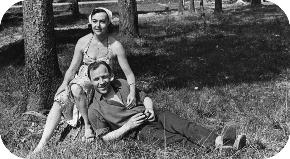 "В семье он пикнуть не мог, жена им вечно верховодила". Сложный брак Михаила Уль