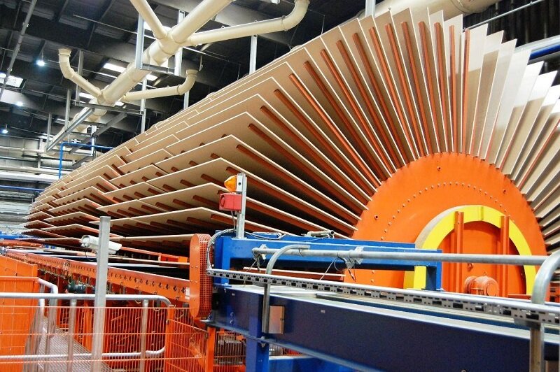 Фанерный завод. Работа в Польше