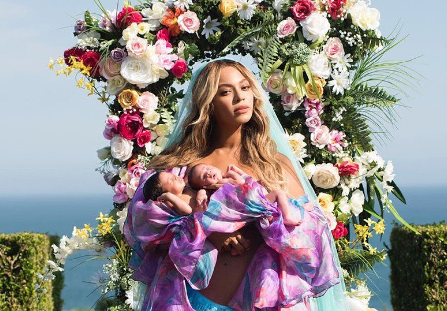 Бейонсе с двойняшками