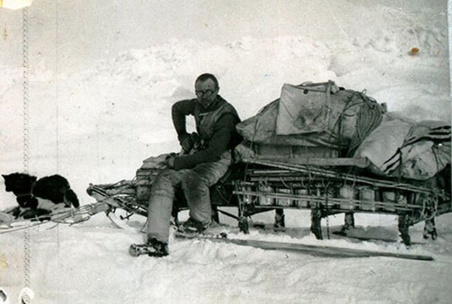 Николай Урванцев на привале во время одной из геологических экспедиций на Таймыр