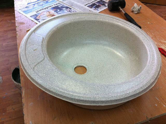 Кухонная мойка из композитных материалов