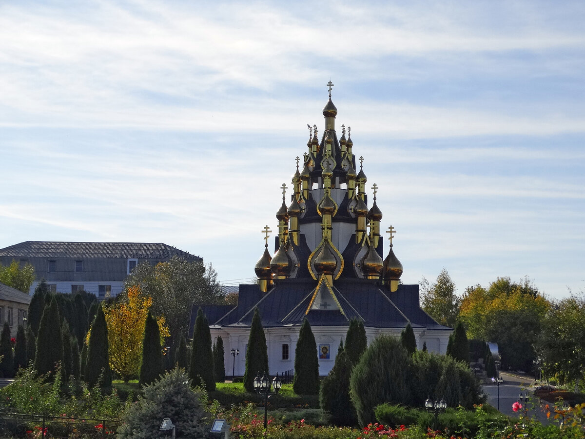 храм с 33 куполами в серафимовиче