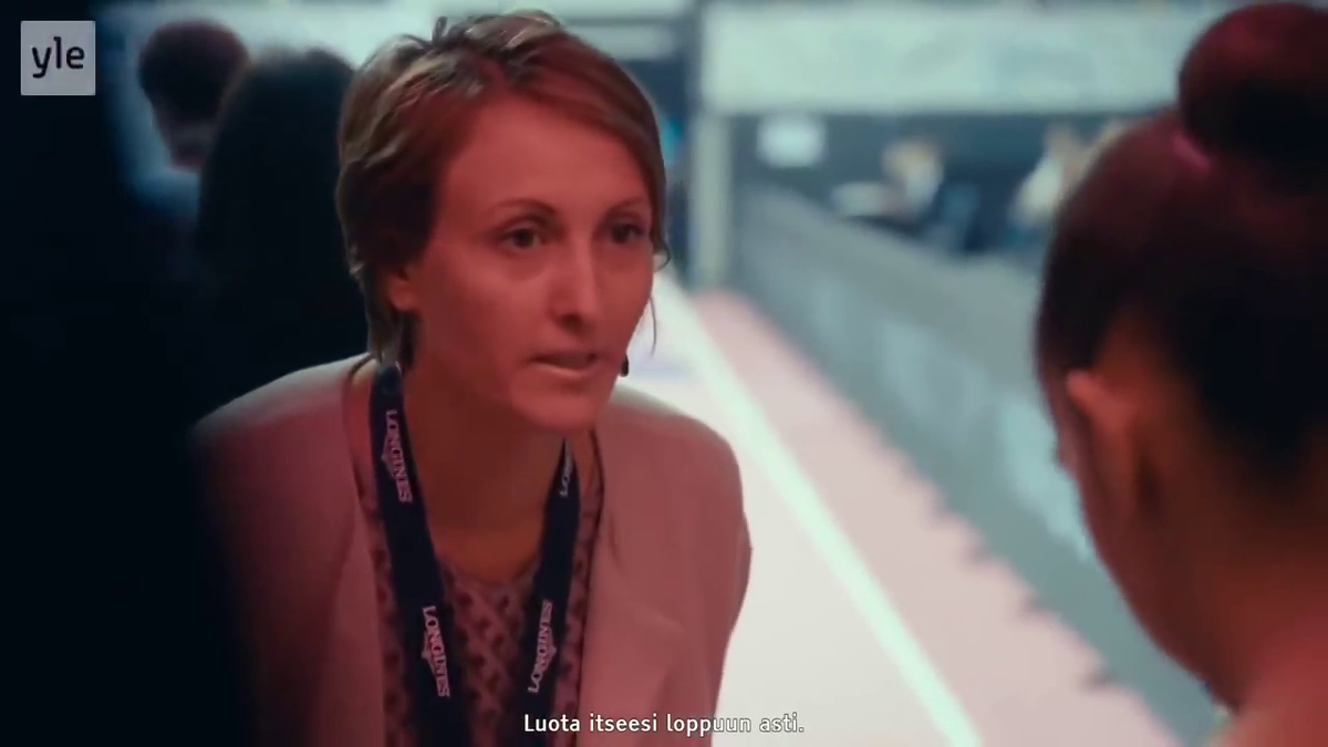 Роль Тренера Гимнастки играет  пятикратная чемпионка мира, тренер Маргариты Мамун   Амина Зарипова.