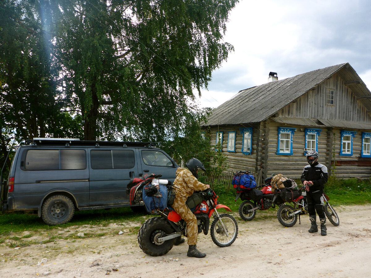 Приехали на место, в деревню Лядины (Галерея 4 фотографии)