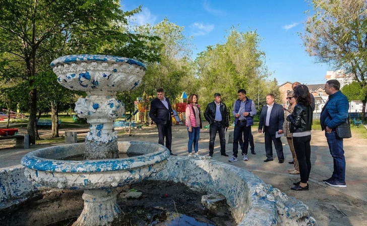    В Курске на ул.Куйбышева начал преображаться парк