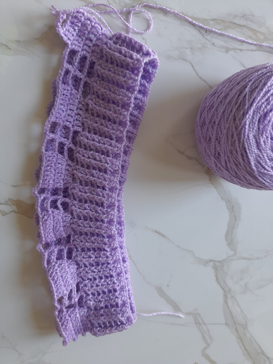 В моём исполнении, из пряжи Ализе сал, кр. 2, продвижения по юбке в понедельник 18 июля 😊