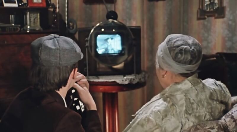 Кадр из фильма "Покровские ворота", Режиссер Михаил Козаков, сценарист Леонид Зорин, композитор  Георгий Гаранян (скриншот)